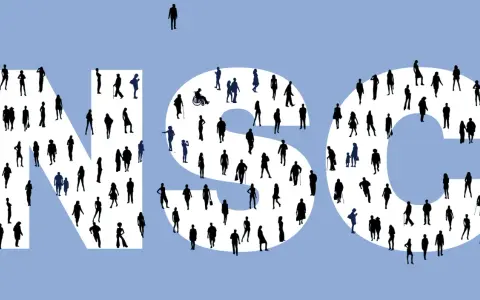 Silhouetten van mensen vormen de letters 'NSC'. Dit illustreert de sociaal contract betekenis: de samenleving als een geheel.