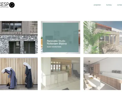 Architectuurprojecten: een portfolio toont een huis met stenen en hout, een studio renovatie, een moderne uitbouw, en interieurontwerpen.