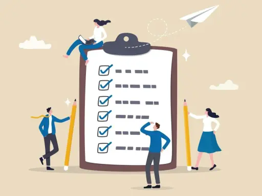 Mensen werken samen aan een checklist, wat de betekenis van sociaal beleid illustreert: gezamenlijke inspanningen voor een betere samenleving.