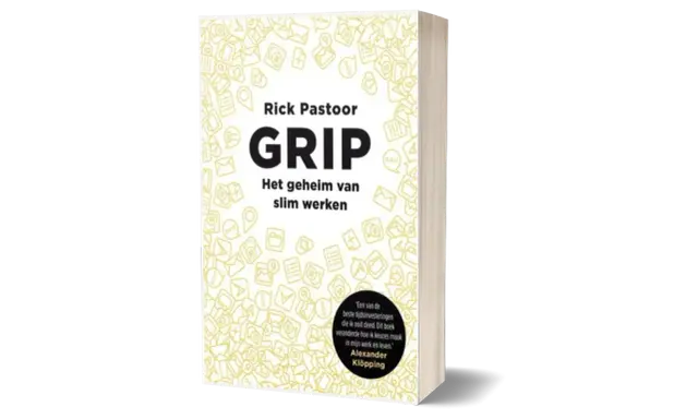 Boek 'GRIP' van Rick Pastoor, met de ondertitel 'Het geheim van slim werken'. Een gids om meer grip op je werk te krijgen.